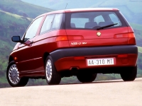 Alfa Romeo 145 Hatchback (930) 1.4 MT (90 HP) foto, Alfa Romeo 145 Hatchback (930) 1.4 MT (90 HP) fotos, Alfa Romeo 145 Hatchback (930) 1.4 MT (90 HP) imagen, Alfa Romeo 145 Hatchback (930) 1.4 MT (90 HP) imagenes, Alfa Romeo 145 Hatchback (930) 1.4 MT (90 HP) fotografía