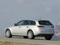 Alfa Romeo 159 Sportwagon estate (1 generation) 1.75 TBi MT (200 HP) foto, Alfa Romeo 159 Sportwagon estate (1 generation) 1.75 TBi MT (200 HP) fotos, Alfa Romeo 159 Sportwagon estate (1 generation) 1.75 TBi MT (200 HP) imagen, Alfa Romeo 159 Sportwagon estate (1 generation) 1.75 TBi MT (200 HP) imagenes, Alfa Romeo 159 Sportwagon estate (1 generation) 1.75 TBi MT (200 HP) fotografía