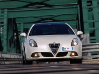 Alfa Romeo Giulietta Hatchback (940) 1.75 Quadrifoglio Verde TBi MT (235hp) opiniones, Alfa Romeo Giulietta Hatchback (940) 1.75 Quadrifoglio Verde TBi MT (235hp) precio, Alfa Romeo Giulietta Hatchback (940) 1.75 Quadrifoglio Verde TBi MT (235hp) comprar, Alfa Romeo Giulietta Hatchback (940) 1.75 Quadrifoglio Verde TBi MT (235hp) caracteristicas, Alfa Romeo Giulietta Hatchback (940) 1.75 Quadrifoglio Verde TBi MT (235hp) especificaciones, Alfa Romeo Giulietta Hatchback (940) 1.75 Quadrifoglio Verde TBi MT (235hp) Ficha tecnica, Alfa Romeo Giulietta Hatchback (940) 1.75 Quadrifoglio Verde TBi MT (235hp) Automovil