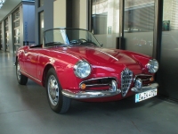 Alfa Romeo Giulietta Spider convertible (750/101) 1.3 MT (90hp) foto, Alfa Romeo Giulietta Spider convertible (750/101) 1.3 MT (90hp) fotos, Alfa Romeo Giulietta Spider convertible (750/101) 1.3 MT (90hp) imagen, Alfa Romeo Giulietta Spider convertible (750/101) 1.3 MT (90hp) imagenes, Alfa Romeo Giulietta Spider convertible (750/101) 1.3 MT (90hp) fotografía