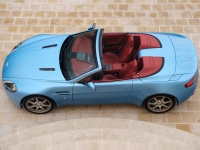 Aston Martin Vantage V8 Roadster 2-door (3 generation) 4.3 V8 MT (384hp) foto, Aston Martin Vantage V8 Roadster 2-door (3 generation) 4.3 V8 MT (384hp) fotos, Aston Martin Vantage V8 Roadster 2-door (3 generation) 4.3 V8 MT (384hp) imagen, Aston Martin Vantage V8 Roadster 2-door (3 generation) 4.3 V8 MT (384hp) imagenes, Aston Martin Vantage V8 Roadster 2-door (3 generation) 4.3 V8 MT (384hp) fotografía