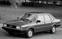 Audi 80 Sedan 4-door (B2) 1.6 GLE MT (109 hp) foto, Audi 80 Sedan 4-door (B2) 1.6 GLE MT (109 hp) fotos, Audi 80 Sedan 4-door (B2) 1.6 GLE MT (109 hp) imagen, Audi 80 Sedan 4-door (B2) 1.6 GLE MT (109 hp) imagenes, Audi 80 Sedan 4-door (B2) 1.6 GLE MT (109 hp) fotografía