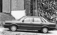 Audi 80 Sedan 4-door (B2) 1.6 MT (84hp) foto, Audi 80 Sedan 4-door (B2) 1.6 MT (84hp) fotos, Audi 80 Sedan 4-door (B2) 1.6 MT (84hp) imagen, Audi 80 Sedan 4-door (B2) 1.6 MT (84hp) imagenes, Audi 80 Sedan 4-door (B2) 1.6 MT (84hp) fotografía