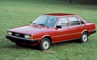 Audi 80 Sedan 4-door (B2) 1.6 TD MT (69 hp) foto, Audi 80 Sedan 4-door (B2) 1.6 TD MT (69 hp) fotos, Audi 80 Sedan 4-door (B2) 1.6 TD MT (69 hp) imagen, Audi 80 Sedan 4-door (B2) 1.6 TD MT (69 hp) imagenes, Audi 80 Sedan 4-door (B2) 1.6 TD MT (69 hp) fotografía