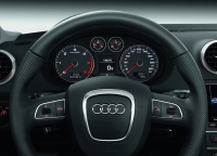 Audi A3 Hatchback 3-door (8P/8PA) 1.6 S-tronic (102 HP) foto, Audi A3 Hatchback 3-door (8P/8PA) 1.6 S-tronic (102 HP) fotos, Audi A3 Hatchback 3-door (8P/8PA) 1.6 S-tronic (102 HP) imagen, Audi A3 Hatchback 3-door (8P/8PA) 1.6 S-tronic (102 HP) imagenes, Audi A3 Hatchback 3-door (8P/8PA) 1.6 S-tronic (102 HP) fotografía