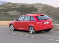 Audi A3 Sportback hatchback 5-door. (8P/8PA) 1.4 TFSI S-tronic (125 HP, '08) foto, Audi A3 Sportback hatchback 5-door. (8P/8PA) 1.4 TFSI S-tronic (125 HP, '08) fotos, Audi A3 Sportback hatchback 5-door. (8P/8PA) 1.4 TFSI S-tronic (125 HP, '08) imagen, Audi A3 Sportback hatchback 5-door. (8P/8PA) 1.4 TFSI S-tronic (125 HP, '08) imagenes, Audi A3 Sportback hatchback 5-door. (8P/8PA) 1.4 TFSI S-tronic (125 HP, '08) fotografía