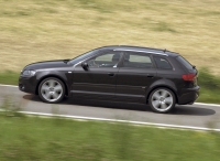 Audi A3 Sportback hatchback 5-door. (8P/8PA) 2.0 TDI MT Quattro (140 HP '06) foto, Audi A3 Sportback hatchback 5-door. (8P/8PA) 2.0 TDI MT Quattro (140 HP '06) fotos, Audi A3 Sportback hatchback 5-door. (8P/8PA) 2.0 TDI MT Quattro (140 HP '06) imagen, Audi A3 Sportback hatchback 5-door. (8P/8PA) 2.0 TDI MT Quattro (140 HP '06) imagenes, Audi A3 Sportback hatchback 5-door. (8P/8PA) 2.0 TDI MT Quattro (140 HP '06) fotografía