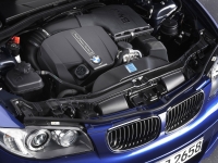 BMW 1 series Convertible (E81/E82/E87/E88) 118i MT (143 HP, '08) foto, BMW 1 series Convertible (E81/E82/E87/E88) 118i MT (143 HP, '08) fotos, BMW 1 series Convertible (E81/E82/E87/E88) 118i MT (143 HP, '08) imagen, BMW 1 series Convertible (E81/E82/E87/E88) 118i MT (143 HP, '08) imagenes, BMW 1 series Convertible (E81/E82/E87/E88) 118i MT (143 HP, '08) fotografía