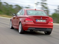 BMW 1 series Coupe (E81/E82/E87/E88) 120d AT (177hp '10) foto, BMW 1 series Coupe (E81/E82/E87/E88) 120d AT (177hp '10) fotos, BMW 1 series Coupe (E81/E82/E87/E88) 120d AT (177hp '10) imagen, BMW 1 series Coupe (E81/E82/E87/E88) 120d AT (177hp '10) imagenes, BMW 1 series Coupe (E81/E82/E87/E88) 120d AT (177hp '10) fotografía