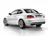 BMW 1 series Coupe (E82/E88) 120d AT (177 hp) basic foto, BMW 1 series Coupe (E82/E88) 120d AT (177 hp) basic fotos, BMW 1 series Coupe (E82/E88) 120d AT (177 hp) basic imagen, BMW 1 series Coupe (E82/E88) 120d AT (177 hp) basic imagenes, BMW 1 series Coupe (E82/E88) 120d AT (177 hp) basic fotografía