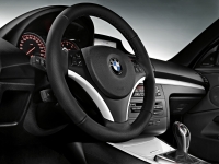 BMW 1 series Coupe (E82/E88) 120i MT (170hp) foto, BMW 1 series Coupe (E82/E88) 120i MT (170hp) fotos, BMW 1 series Coupe (E82/E88) 120i MT (170hp) imagen, BMW 1 series Coupe (E82/E88) 120i MT (170hp) imagenes, BMW 1 series Coupe (E82/E88) 120i MT (170hp) fotografía