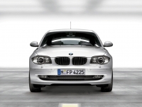BMW 1 series Hatchback 3-door (E81/E82/E87/E88) 116i AT (122 HP '07) foto, BMW 1 series Hatchback 3-door (E81/E82/E87/E88) 116i AT (122 HP '07) fotos, BMW 1 series Hatchback 3-door (E81/E82/E87/E88) 116i AT (122 HP '07) imagen, BMW 1 series Hatchback 3-door (E81/E82/E87/E88) 116i AT (122 HP '07) imagenes, BMW 1 series Hatchback 3-door (E81/E82/E87/E88) 116i AT (122 HP '07) fotografía