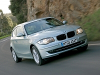 BMW 1 series Hatchback 3-door (E81/E82/E87/E88) 116i AT (122hp '07) foto, BMW 1 series Hatchback 3-door (E81/E82/E87/E88) 116i AT (122hp '07) fotos, BMW 1 series Hatchback 3-door (E81/E82/E87/E88) 116i AT (122hp '07) imagen, BMW 1 series Hatchback 3-door (E81/E82/E87/E88) 116i AT (122hp '07) imagenes, BMW 1 series Hatchback 3-door (E81/E82/E87/E88) 116i AT (122hp '07) fotografía