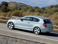 BMW 1 series Hatchback 3-door (E81/E82/E87/E88) 116i AT (122hp '09) foto, BMW 1 series Hatchback 3-door (E81/E82/E87/E88) 116i AT (122hp '09) fotos, BMW 1 series Hatchback 3-door (E81/E82/E87/E88) 116i AT (122hp '09) imagen, BMW 1 series Hatchback 3-door (E81/E82/E87/E88) 116i AT (122hp '09) imagenes, BMW 1 series Hatchback 3-door (E81/E82/E87/E88) 116i AT (122hp '09) fotografía