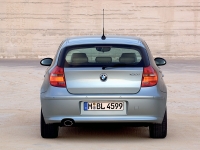 BMW 1 series Hatchback 3-door (E81/E82/E87/E88) 118d AT (143hp '07) foto, BMW 1 series Hatchback 3-door (E81/E82/E87/E88) 118d AT (143hp '07) fotos, BMW 1 series Hatchback 3-door (E81/E82/E87/E88) 118d AT (143hp '07) imagen, BMW 1 series Hatchback 3-door (E81/E82/E87/E88) 118d AT (143hp '07) imagenes, BMW 1 series Hatchback 3-door (E81/E82/E87/E88) 118d AT (143hp '07) fotografía