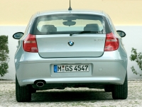 BMW 1 series Hatchback 3-door (E81/E82/E87/E88) 130i MT EU (265hp) foto, BMW 1 series Hatchback 3-door (E81/E82/E87/E88) 130i MT EU (265hp) fotos, BMW 1 series Hatchback 3-door (E81/E82/E87/E88) 130i MT EU (265hp) imagen, BMW 1 series Hatchback 3-door (E81/E82/E87/E88) 130i MT EU (265hp) imagenes, BMW 1 series Hatchback 3-door (E81/E82/E87/E88) 130i MT EU (265hp) fotografía