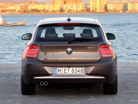 BMW 1 series Hatchback 3-door (F20/F21) 114i MT (102 HP) foto, BMW 1 series Hatchback 3-door (F20/F21) 114i MT (102 HP) fotos, BMW 1 series Hatchback 3-door (F20/F21) 114i MT (102 HP) imagen, BMW 1 series Hatchback 3-door (F20/F21) 114i MT (102 HP) imagenes, BMW 1 series Hatchback 3-door (F20/F21) 114i MT (102 HP) fotografía