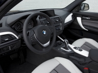 BMW 1 series Hatchback 5-door. (F20/F21) 118i AT (170 hp) Sport foto, BMW 1 series Hatchback 5-door. (F20/F21) 118i AT (170 hp) Sport fotos, BMW 1 series Hatchback 5-door. (F20/F21) 118i AT (170 hp) Sport imagen, BMW 1 series Hatchback 5-door. (F20/F21) 118i AT (170 hp) Sport imagenes, BMW 1 series Hatchback 5-door. (F20/F21) 118i AT (170 hp) Sport fotografía