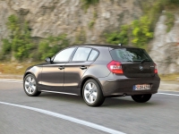 BMW 1 series Hatchback (E87) 118i AT (129hp) foto, BMW 1 series Hatchback (E87) 118i AT (129hp) fotos, BMW 1 series Hatchback (E87) 118i AT (129hp) imagen, BMW 1 series Hatchback (E87) 118i AT (129hp) imagenes, BMW 1 series Hatchback (E87) 118i AT (129hp) fotografía