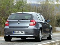 BMW 1 series Hatchback (E87) 118i AT (129hp) foto, BMW 1 series Hatchback (E87) 118i AT (129hp) fotos, BMW 1 series Hatchback (E87) 118i AT (129hp) imagen, BMW 1 series Hatchback (E87) 118i AT (129hp) imagenes, BMW 1 series Hatchback (E87) 118i AT (129hp) fotografía