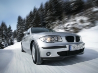 BMW 1 series Hatchback (E87) 118i AT (129hp) foto, BMW 1 series Hatchback (E87) 118i AT (129hp) fotos, BMW 1 series Hatchback (E87) 118i AT (129hp) imagen, BMW 1 series Hatchback (E87) 118i AT (129hp) imagenes, BMW 1 series Hatchback (E87) 118i AT (129hp) fotografía