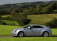 Cadillac CTS CTS-V coupe 2-door (2 generation) AT 6.2 (556hp) foto, Cadillac CTS CTS-V coupe 2-door (2 generation) AT 6.2 (556hp) fotos, Cadillac CTS CTS-V coupe 2-door (2 generation) AT 6.2 (556hp) imagen, Cadillac CTS CTS-V coupe 2-door (2 generation) AT 6.2 (556hp) imagenes, Cadillac CTS CTS-V coupe 2-door (2 generation) AT 6.2 (556hp) fotografía