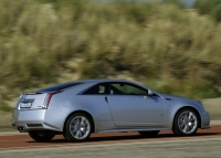 Cadillac CTS CTS-V coupe 2-door (2 generation) AT 6.2 (556hp) foto, Cadillac CTS CTS-V coupe 2-door (2 generation) AT 6.2 (556hp) fotos, Cadillac CTS CTS-V coupe 2-door (2 generation) AT 6.2 (556hp) imagen, Cadillac CTS CTS-V coupe 2-door (2 generation) AT 6.2 (556hp) imagenes, Cadillac CTS CTS-V coupe 2-door (2 generation) AT 6.2 (556hp) fotografía