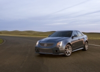 Cadillac CTS CTS-V sedan 4-door (2 generation) AT 6.2 (556hp) foto, Cadillac CTS CTS-V sedan 4-door (2 generation) AT 6.2 (556hp) fotos, Cadillac CTS CTS-V sedan 4-door (2 generation) AT 6.2 (556hp) imagen, Cadillac CTS CTS-V sedan 4-door (2 generation) AT 6.2 (556hp) imagenes, Cadillac CTS CTS-V sedan 4-door (2 generation) AT 6.2 (556hp) fotografía