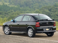 Chevrolet Astra SS hatchback (2 generation) 2.0 Flexfuel MT (121hp) foto, Chevrolet Astra SS hatchback (2 generation) 2.0 Flexfuel MT (121hp) fotos, Chevrolet Astra SS hatchback (2 generation) 2.0 Flexfuel MT (121hp) imagen, Chevrolet Astra SS hatchback (2 generation) 2.0 Flexfuel MT (121hp) imagenes, Chevrolet Astra SS hatchback (2 generation) 2.0 Flexfuel MT (121hp) fotografía