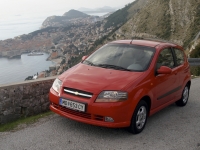 Chevrolet Aveo Hatchback 3-door (T200) 1.4i MT (83hp) opiniones, Chevrolet Aveo Hatchback 3-door (T200) 1.4i MT (83hp) precio, Chevrolet Aveo Hatchback 3-door (T200) 1.4i MT (83hp) comprar, Chevrolet Aveo Hatchback 3-door (T200) 1.4i MT (83hp) caracteristicas, Chevrolet Aveo Hatchback 3-door (T200) 1.4i MT (83hp) especificaciones, Chevrolet Aveo Hatchback 3-door (T200) 1.4i MT (83hp) Ficha tecnica, Chevrolet Aveo Hatchback 3-door (T200) 1.4i MT (83hp) Automovil