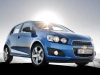 Chevrolet Aveo Hatchback (T300) 1.6 AT (115 HP) LT Alloy Wheels Pack (2013) foto, Chevrolet Aveo Hatchback (T300) 1.6 AT (115 HP) LT Alloy Wheels Pack (2013) fotos, Chevrolet Aveo Hatchback (T300) 1.6 AT (115 HP) LT Alloy Wheels Pack (2013) imagen, Chevrolet Aveo Hatchback (T300) 1.6 AT (115 HP) LT Alloy Wheels Pack (2013) imagenes, Chevrolet Aveo Hatchback (T300) 1.6 AT (115 HP) LT Alloy Wheels Pack (2013) fotografía