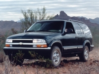 Chevrolet Blazer SUV 5-door (4 generation) 2.2 MT (114 HP) foto, Chevrolet Blazer SUV 5-door (4 generation) 2.2 MT (114 HP) fotos, Chevrolet Blazer SUV 5-door (4 generation) 2.2 MT (114 HP) imagen, Chevrolet Blazer SUV 5-door (4 generation) 2.2 MT (114 HP) imagenes, Chevrolet Blazer SUV 5-door (4 generation) 2.2 MT (114 HP) fotografía