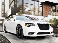 Chrysler 300C SRT8 sedan 4-door (2 generation) 6.1 AT SRT8 (425hp) foto, Chrysler 300C SRT8 sedan 4-door (2 generation) 6.1 AT SRT8 (425hp) fotos, Chrysler 300C SRT8 sedan 4-door (2 generation) 6.1 AT SRT8 (425hp) imagen, Chrysler 300C SRT8 sedan 4-door (2 generation) 6.1 AT SRT8 (425hp) imagenes, Chrysler 300C SRT8 sedan 4-door (2 generation) 6.1 AT SRT8 (425hp) fotografía