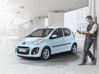 Citroen C1 Hatchback 5-door. (1 generation) 1.0 MT (68 HP) Tendance foto, Citroen C1 Hatchback 5-door. (1 generation) 1.0 MT (68 HP) Tendance fotos, Citroen C1 Hatchback 5-door. (1 generation) 1.0 MT (68 HP) Tendance imagen, Citroen C1 Hatchback 5-door. (1 generation) 1.0 MT (68 HP) Tendance imagenes, Citroen C1 Hatchback 5-door. (1 generation) 1.0 MT (68 HP) Tendance fotografía