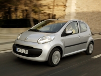 Citroen C1 Hatchback 5-door. (1 generation) 1.4 HDi AT (54hp) foto, Citroen C1 Hatchback 5-door. (1 generation) 1.4 HDi AT (54hp) fotos, Citroen C1 Hatchback 5-door. (1 generation) 1.4 HDi AT (54hp) imagen, Citroen C1 Hatchback 5-door. (1 generation) 1.4 HDi AT (54hp) imagenes, Citroen C1 Hatchback 5-door. (1 generation) 1.4 HDi AT (54hp) fotografía