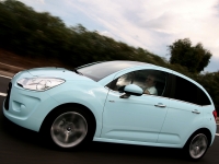 Citroen C3 Hatchback (2 generation) 1.2 MT (82 HP) Tendance foto, Citroen C3 Hatchback (2 generation) 1.2 MT (82 HP) Tendance fotos, Citroen C3 Hatchback (2 generation) 1.2 MT (82 HP) Tendance imagen, Citroen C3 Hatchback (2 generation) 1.2 MT (82 HP) Tendance imagenes, Citroen C3 Hatchback (2 generation) 1.2 MT (82 HP) Tendance fotografía