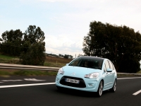 Citroen C3 Hatchback (2 generation) 1.2 MT (82 HP) Tendance foto, Citroen C3 Hatchback (2 generation) 1.2 MT (82 HP) Tendance fotos, Citroen C3 Hatchback (2 generation) 1.2 MT (82 HP) Tendance imagen, Citroen C3 Hatchback (2 generation) 1.2 MT (82 HP) Tendance imagenes, Citroen C3 Hatchback (2 generation) 1.2 MT (82 HP) Tendance fotografía