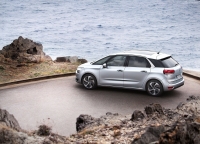 Citroen C4 Picasso MPV 5-door (2 generation) 1.6 HDI MT foto, Citroen C4 Picasso MPV 5-door (2 generation) 1.6 HDI MT fotos, Citroen C4 Picasso MPV 5-door (2 generation) 1.6 HDI MT imagen, Citroen C4 Picasso MPV 5-door (2 generation) 1.6 HDI MT imagenes, Citroen C4 Picasso MPV 5-door (2 generation) 1.6 HDI MT fotografía