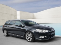 Citroen C5 Estate (2 generation) 1.6 THP AT (150hp) Confort (2013) foto, Citroen C5 Estate (2 generation) 1.6 THP AT (150hp) Confort (2013) fotos, Citroen C5 Estate (2 generation) 1.6 THP AT (150hp) Confort (2013) imagen, Citroen C5 Estate (2 generation) 1.6 THP AT (150hp) Confort (2013) imagenes, Citroen C5 Estate (2 generation) 1.6 THP AT (150hp) Confort (2013) fotografía