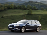 Citroen C5 Estate (2 generation) 1.6 THP MT (150hp) Confort (2013) foto, Citroen C5 Estate (2 generation) 1.6 THP MT (150hp) Confort (2013) fotos, Citroen C5 Estate (2 generation) 1.6 THP MT (150hp) Confort (2013) imagen, Citroen C5 Estate (2 generation) 1.6 THP MT (150hp) Confort (2013) imagenes, Citroen C5 Estate (2 generation) 1.6 THP MT (150hp) Confort (2013) fotografía