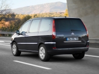 Citroen C8 Minivan (2 generation) 2.0 HDI MT (122hp) foto, Citroen C8 Minivan (2 generation) 2.0 HDI MT (122hp) fotos, Citroen C8 Minivan (2 generation) 2.0 HDI MT (122hp) imagen, Citroen C8 Minivan (2 generation) 2.0 HDI MT (122hp) imagenes, Citroen C8 Minivan (2 generation) 2.0 HDI MT (122hp) fotografía