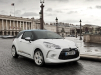 Citroen DS3 Hatchback (1 generation) 1.4 VTi MT (95 Hp) Chic (2012) foto, Citroen DS3 Hatchback (1 generation) 1.4 VTi MT (95 Hp) Chic (2012) fotos, Citroen DS3 Hatchback (1 generation) 1.4 VTi MT (95 Hp) Chic (2012) imagen, Citroen DS3 Hatchback (1 generation) 1.4 VTi MT (95 Hp) Chic (2012) imagenes, Citroen DS3 Hatchback (1 generation) 1.4 VTi MT (95 Hp) Chic (2012) fotografía