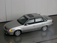 Daewoo Nexia Sedan (1 generation) 1.5 SOHC MT (80hp) basic (NS22/81-150) (2013) foto, Daewoo Nexia Sedan (1 generation) 1.5 SOHC MT (80hp) basic (NS22/81-150) (2013) fotos, Daewoo Nexia Sedan (1 generation) 1.5 SOHC MT (80hp) basic (NS22/81-150) (2013) imagen, Daewoo Nexia Sedan (1 generation) 1.5 SOHC MT (80hp) basic (NS22/81-150) (2013) imagenes, Daewoo Nexia Sedan (1 generation) 1.5 SOHC MT (80hp) basic (NS22/81-150) (2013) fotografía