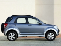 Daihatsu Terios Crossover (2 generation) 1.5 MT 4WD (105 hp) foto, Daihatsu Terios Crossover (2 generation) 1.5 MT 4WD (105 hp) fotos, Daihatsu Terios Crossover (2 generation) 1.5 MT 4WD (105 hp) imagen, Daihatsu Terios Crossover (2 generation) 1.5 MT 4WD (105 hp) imagenes, Daihatsu Terios Crossover (2 generation) 1.5 MT 4WD (105 hp) fotografía