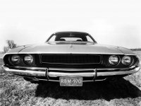 Dodge Challenger Coupe 2-door (1 generation) 5.2 V8 TorqueFlite foto, Dodge Challenger Coupe 2-door (1 generation) 5.2 V8 TorqueFlite fotos, Dodge Challenger Coupe 2-door (1 generation) 5.2 V8 TorqueFlite imagen, Dodge Challenger Coupe 2-door (1 generation) 5.2 V8 TorqueFlite imagenes, Dodge Challenger Coupe 2-door (1 generation) 5.2 V8 TorqueFlite fotografía