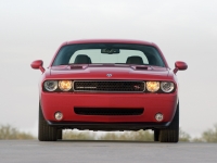 Dodge Challenger Coupe 2-door (3 generation) 6.1 V8 AT SRT8 (431hp) foto, Dodge Challenger Coupe 2-door (3 generation) 6.1 V8 AT SRT8 (431hp) fotos, Dodge Challenger Coupe 2-door (3 generation) 6.1 V8 AT SRT8 (431hp) imagen, Dodge Challenger Coupe 2-door (3 generation) 6.1 V8 AT SRT8 (431hp) imagenes, Dodge Challenger Coupe 2-door (3 generation) 6.1 V8 AT SRT8 (431hp) fotografía