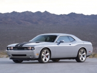 Dodge Challenger Coupe 2-door (3 generation) 6.1 V8 AT SRT8 (431hp) foto, Dodge Challenger Coupe 2-door (3 generation) 6.1 V8 AT SRT8 (431hp) fotos, Dodge Challenger Coupe 2-door (3 generation) 6.1 V8 AT SRT8 (431hp) imagen, Dodge Challenger Coupe 2-door (3 generation) 6.1 V8 AT SRT8 (431hp) imagenes, Dodge Challenger Coupe 2-door (3 generation) 6.1 V8 AT SRT8 (431hp) fotografía