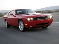 Dodge Challenger Coupe 2-door (3 generation) 6.1 V8 AT SRT8 (431hp) foto, Dodge Challenger Coupe 2-door (3 generation) 6.1 V8 AT SRT8 (431hp) fotos, Dodge Challenger Coupe 2-door (3 generation) 6.1 V8 AT SRT8 (431hp) imagen, Dodge Challenger Coupe 2-door (3 generation) 6.1 V8 AT SRT8 (431hp) imagenes, Dodge Challenger Coupe 2-door (3 generation) 6.1 V8 AT SRT8 (431hp) fotografía