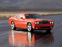 Dodge Challenger Coupe 2-door (3 generation) 6.1 V8 AT SRT8 (431hp) foto, Dodge Challenger Coupe 2-door (3 generation) 6.1 V8 AT SRT8 (431hp) fotos, Dodge Challenger Coupe 2-door (3 generation) 6.1 V8 AT SRT8 (431hp) imagen, Dodge Challenger Coupe 2-door (3 generation) 6.1 V8 AT SRT8 (431hp) imagenes, Dodge Challenger Coupe 2-door (3 generation) 6.1 V8 AT SRT8 (431hp) fotografía