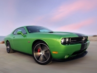 Dodge Challenger Coupe 2-door (3 generation) 6.1 V8 AT SRT8 (431hp) foto, Dodge Challenger Coupe 2-door (3 generation) 6.1 V8 AT SRT8 (431hp) fotos, Dodge Challenger Coupe 2-door (3 generation) 6.1 V8 AT SRT8 (431hp) imagen, Dodge Challenger Coupe 2-door (3 generation) 6.1 V8 AT SRT8 (431hp) imagenes, Dodge Challenger Coupe 2-door (3 generation) 6.1 V8 AT SRT8 (431hp) fotografía